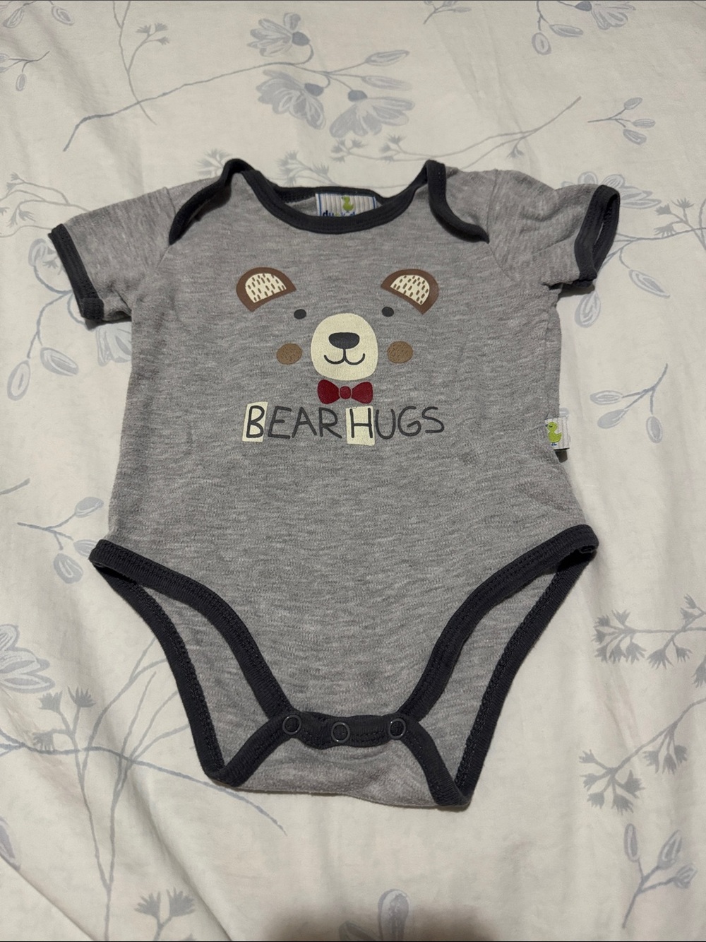⭐️Duck Duck Goose Baby Short Sleeve Bodysuit (Size: 6-9M)